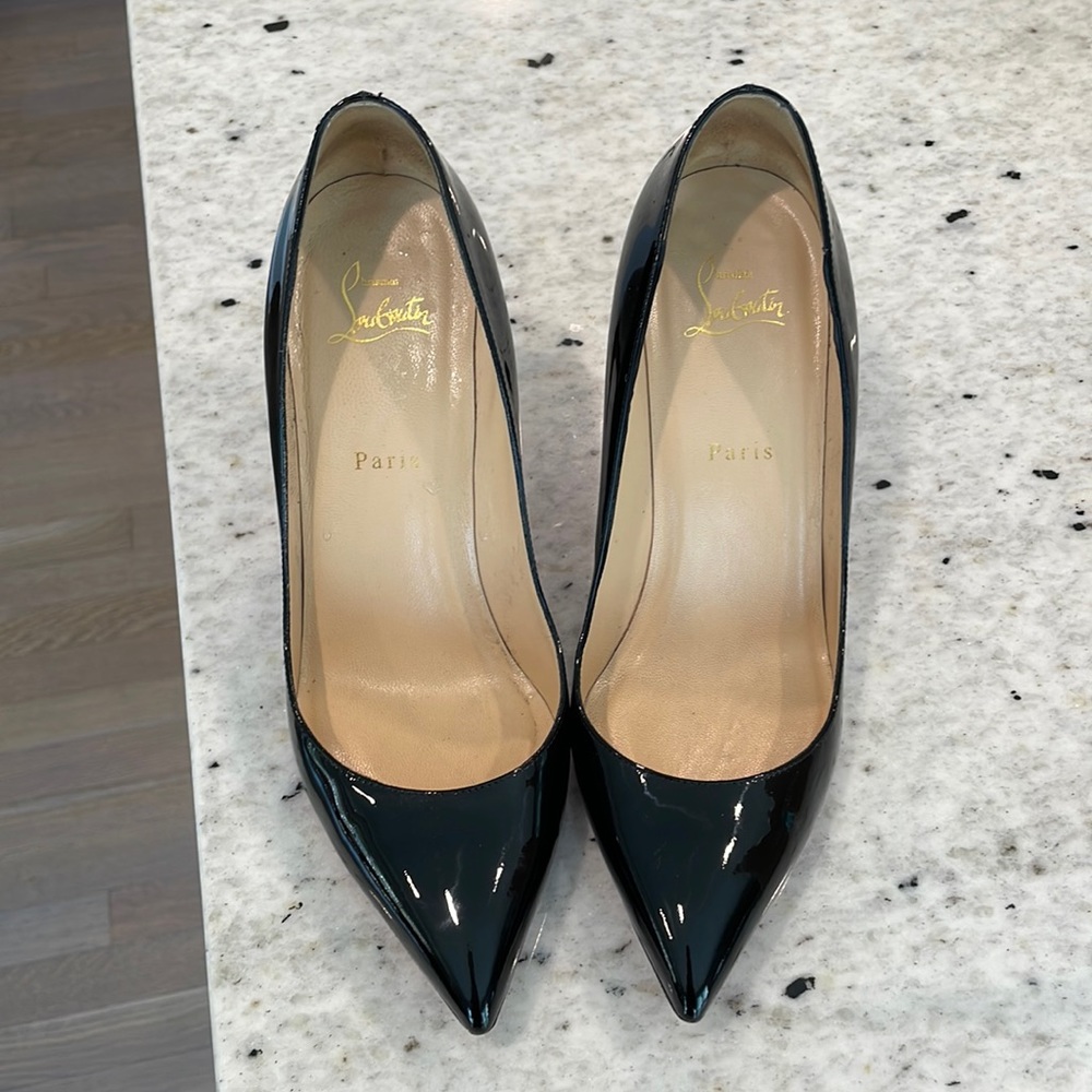 Patent black leather Louboutin heels 40.5